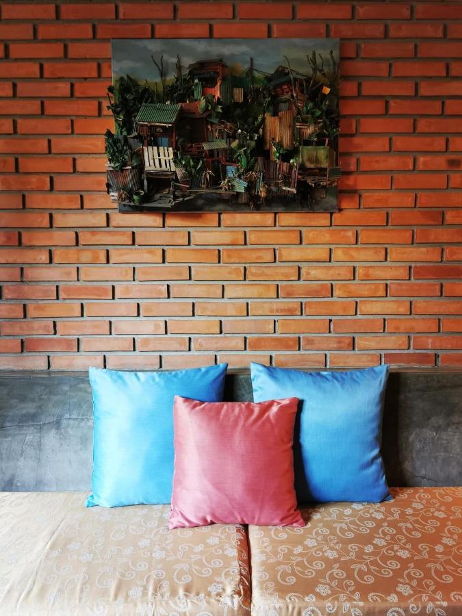 Tavee Guesthouse Bangkok Exterior foto