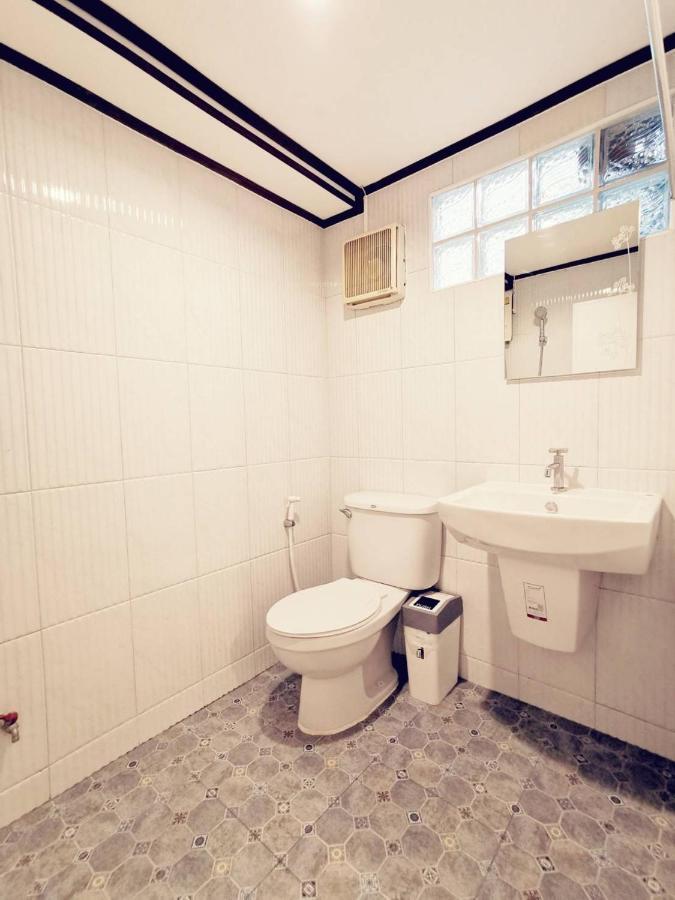 Tavee Guesthouse Bangkok Habitación foto