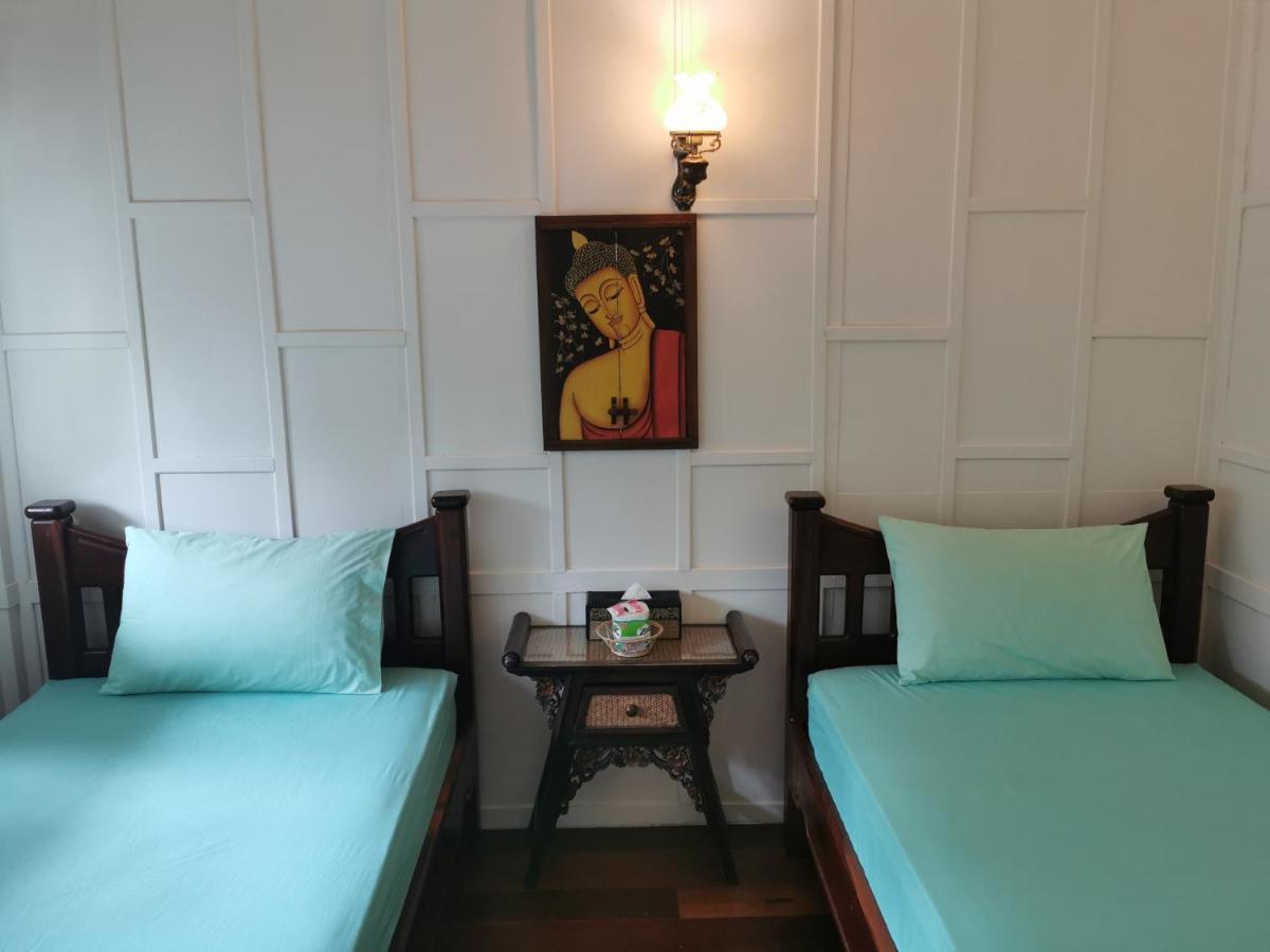 Tavee Guesthouse Bangkok Exterior foto